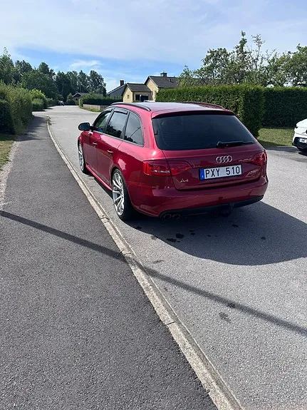 Audi A4 2011 photo 3