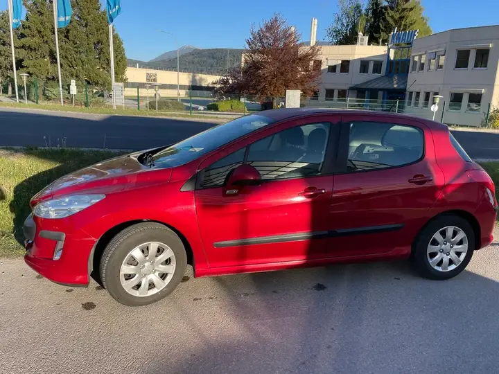 Peugeot 308 2008 photo 3