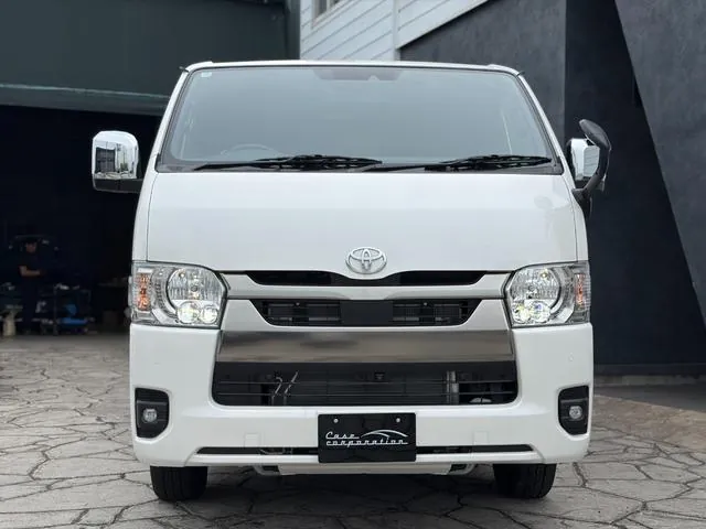 Toyota Hiace 2025 photo 2