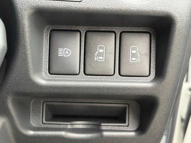 Toyota Hiace 2025 photo 5
