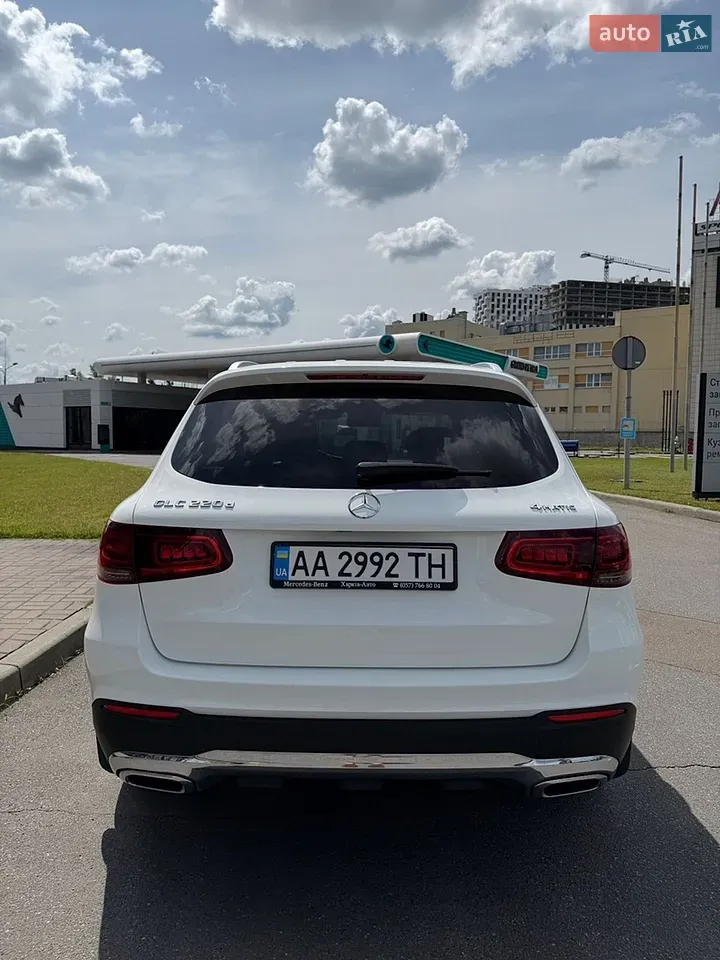 Mercedes-Benz Glc-Class 2019 photo 4
