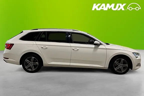 Skoda Superb 2017 photo 2