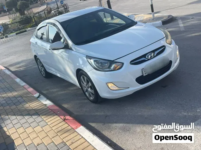Hyundai Accent 2014 photo 3