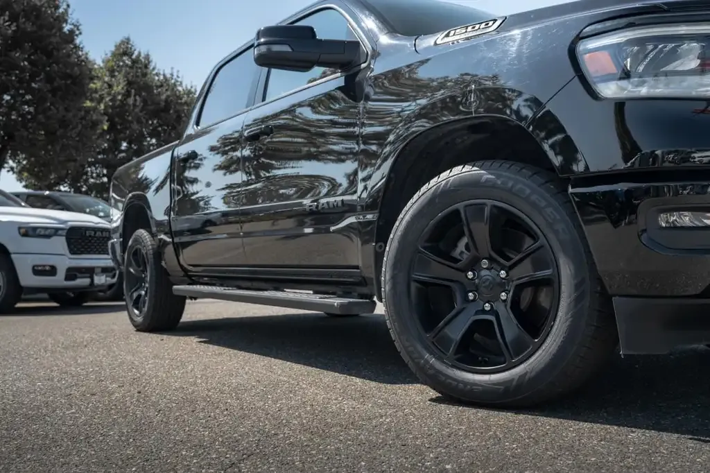Ram 1500 2024 photo 2