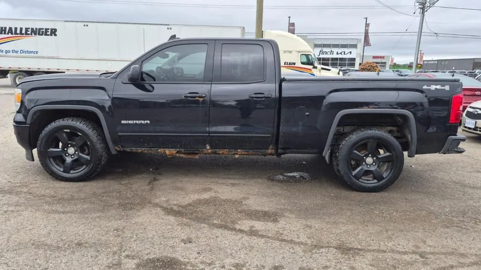 GMC Sierra 1500 2015 photo 2