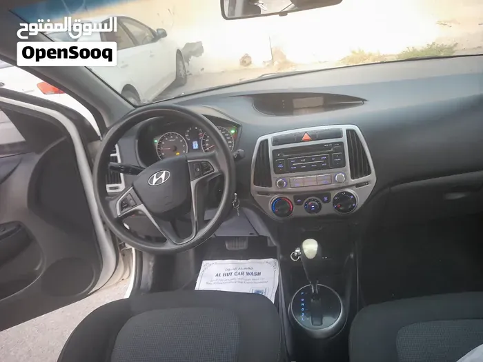 Hyundai I20 2013 photo 2