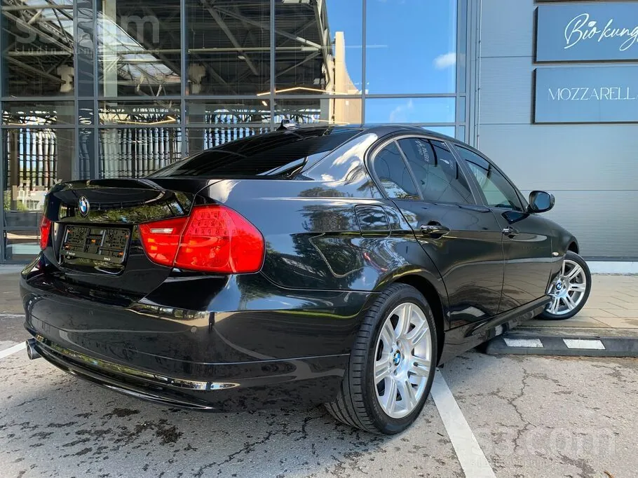 BMW 325 2010 photo 5