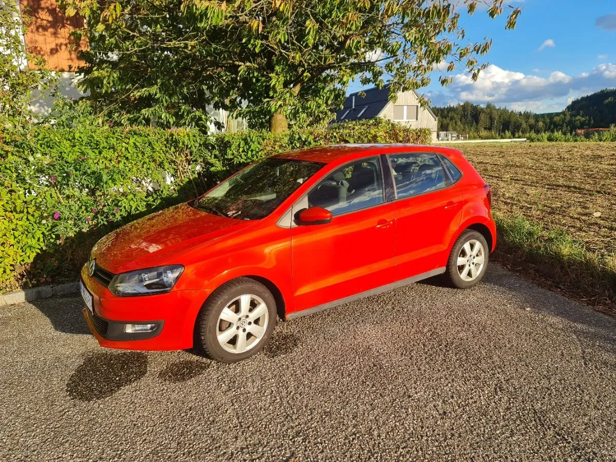 Volkswagen Polo 2010 photo 2