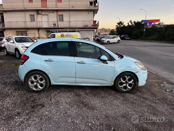 Citroen C3 2011 photo 3