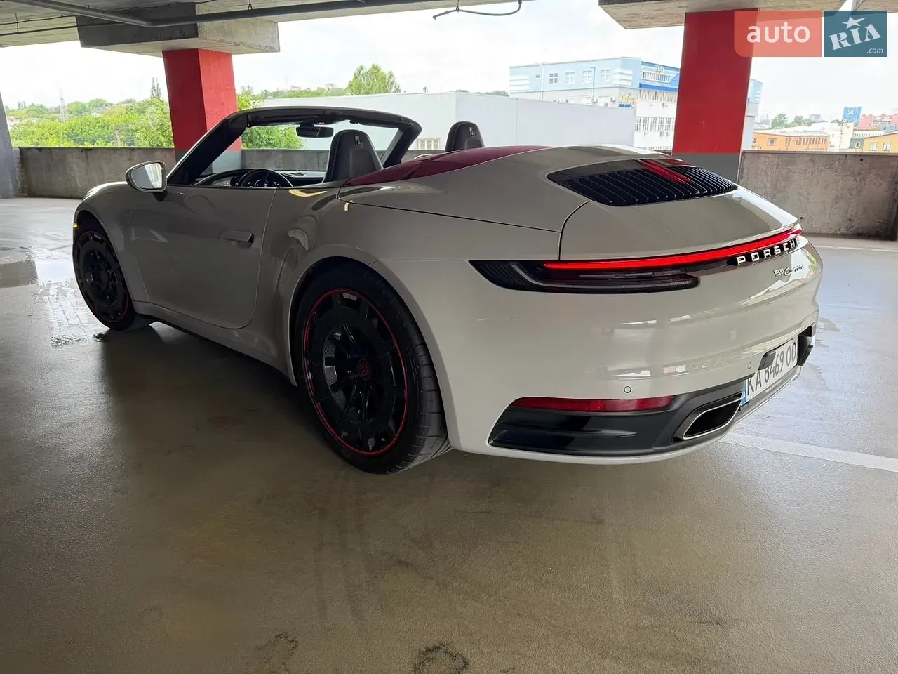 Porsche 911 2020 photo 2