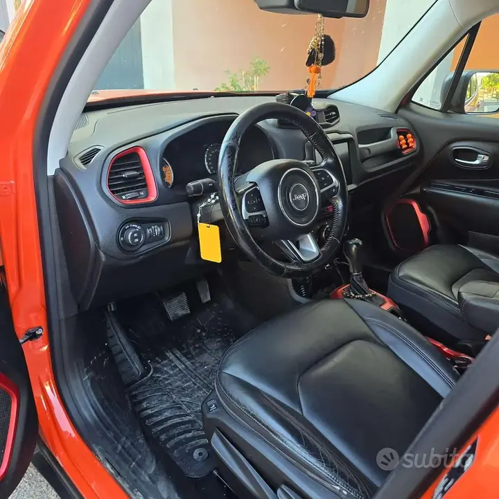 Jeep Renegade 2015 photo 3
