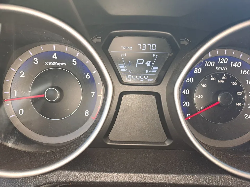 Hyundai Elantra 2015 photo 5