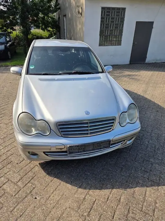 Mercedes-Benz W203