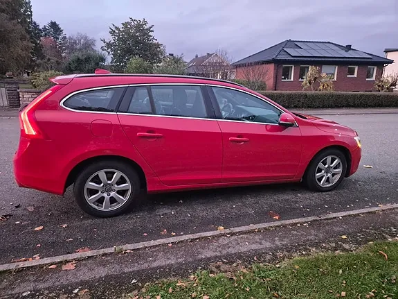 Volvo V60 2014 photo 3