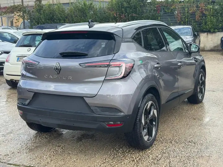 Renault Captur 2025 photo 3