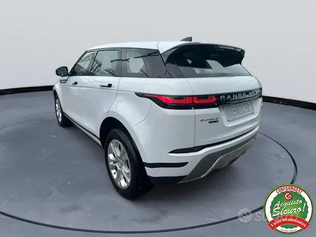 Land Rover Range Rover Evoque 2019 photo 3