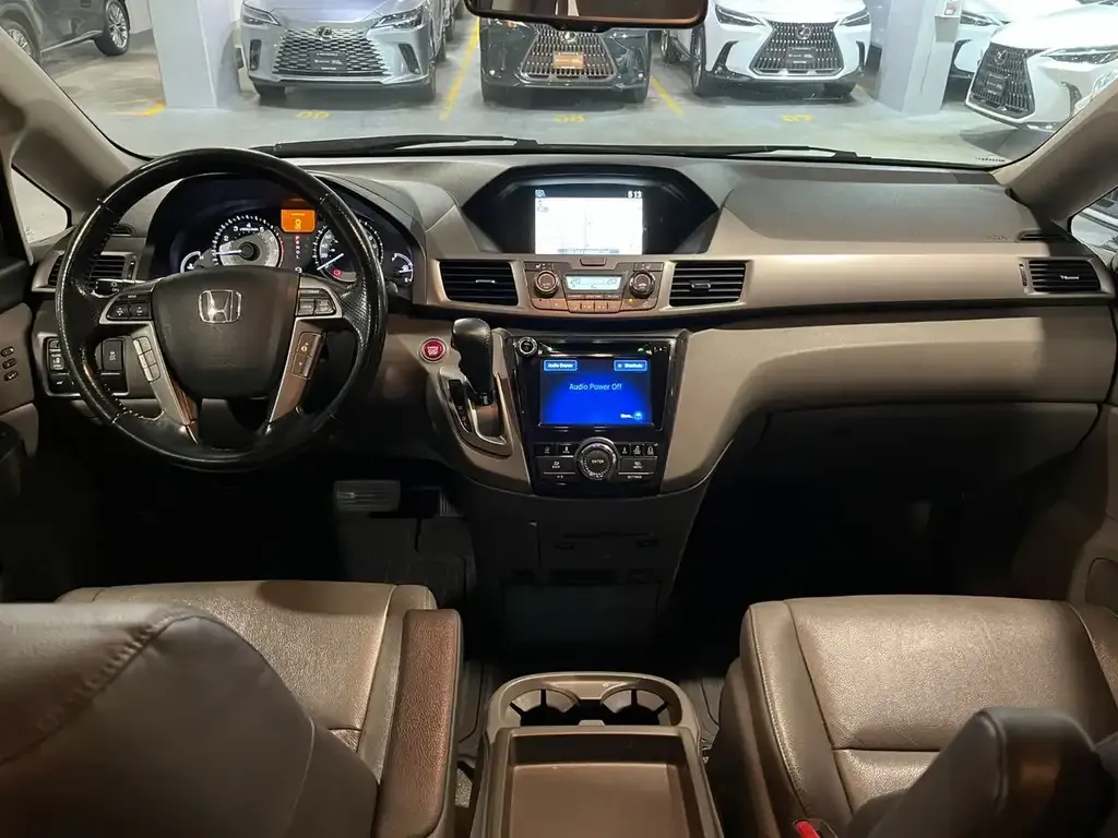 Honda Odyssey 2016 photo 4
