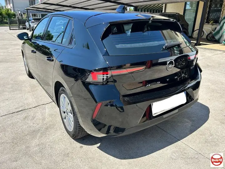 Opel Astra 2023 photo 3