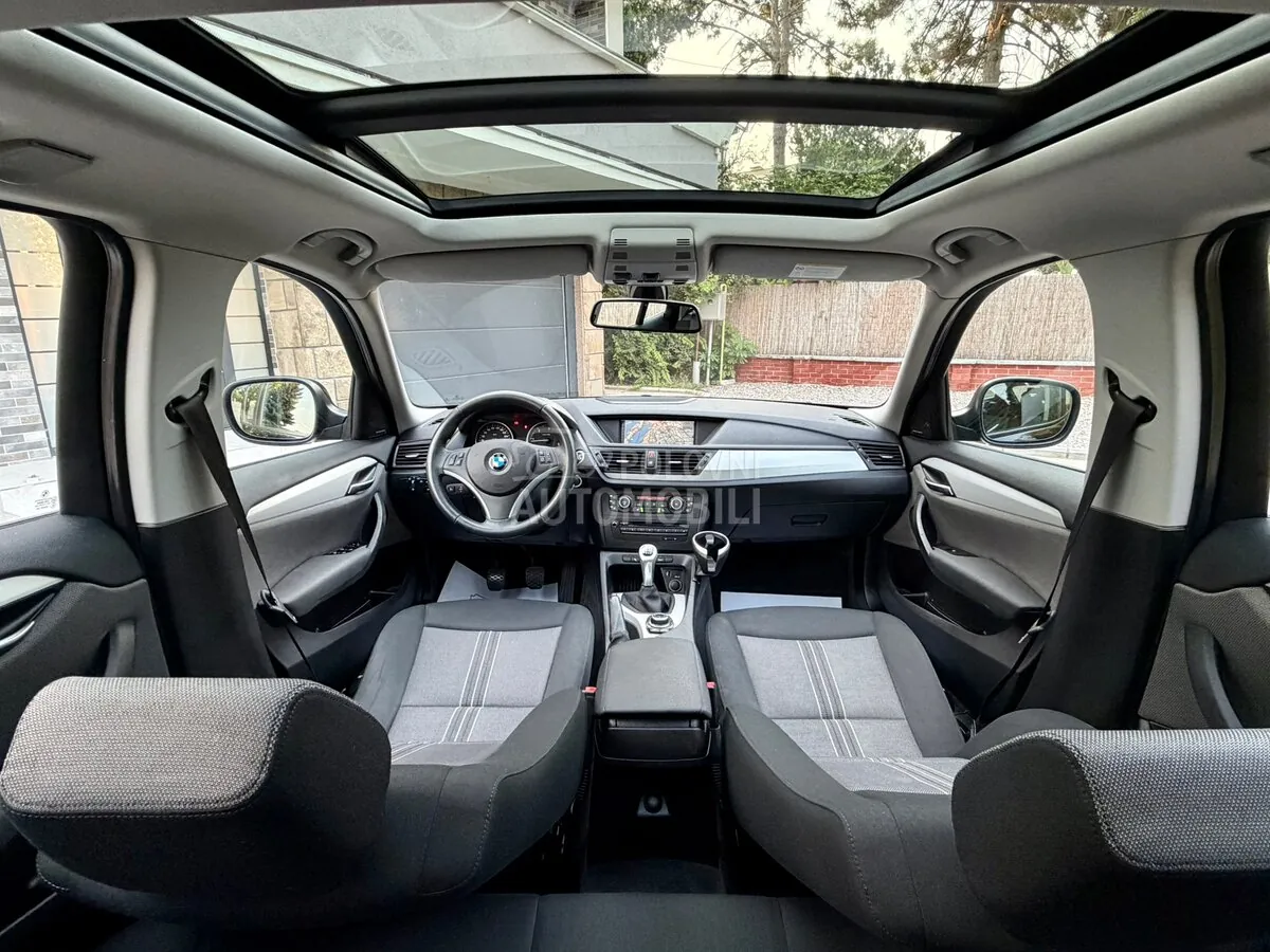 BMW X1 2011 photo 2