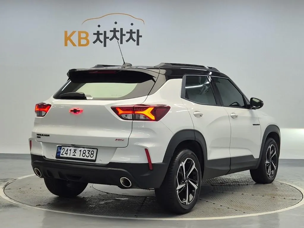 Chevrolet Trailblazer 2021 photo 3