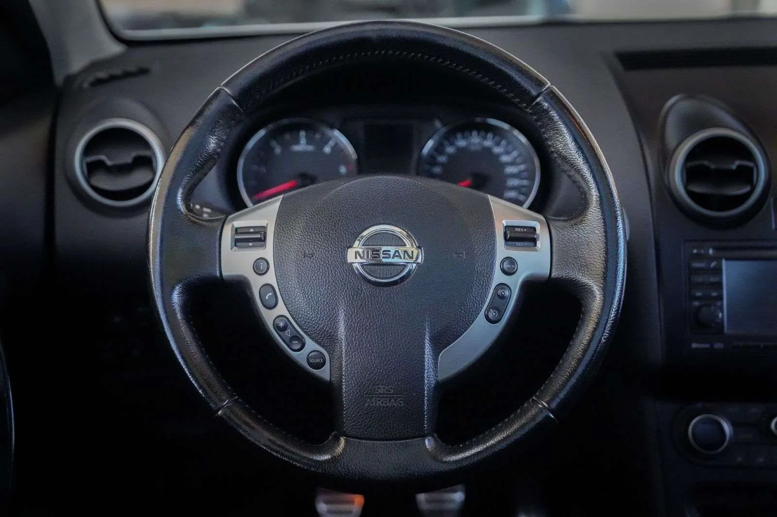 Nissan Qashqai 2013 photo 2