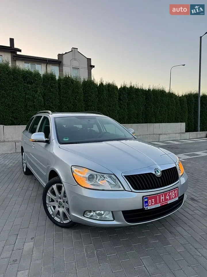 Skoda Octavia 2012 photo 3