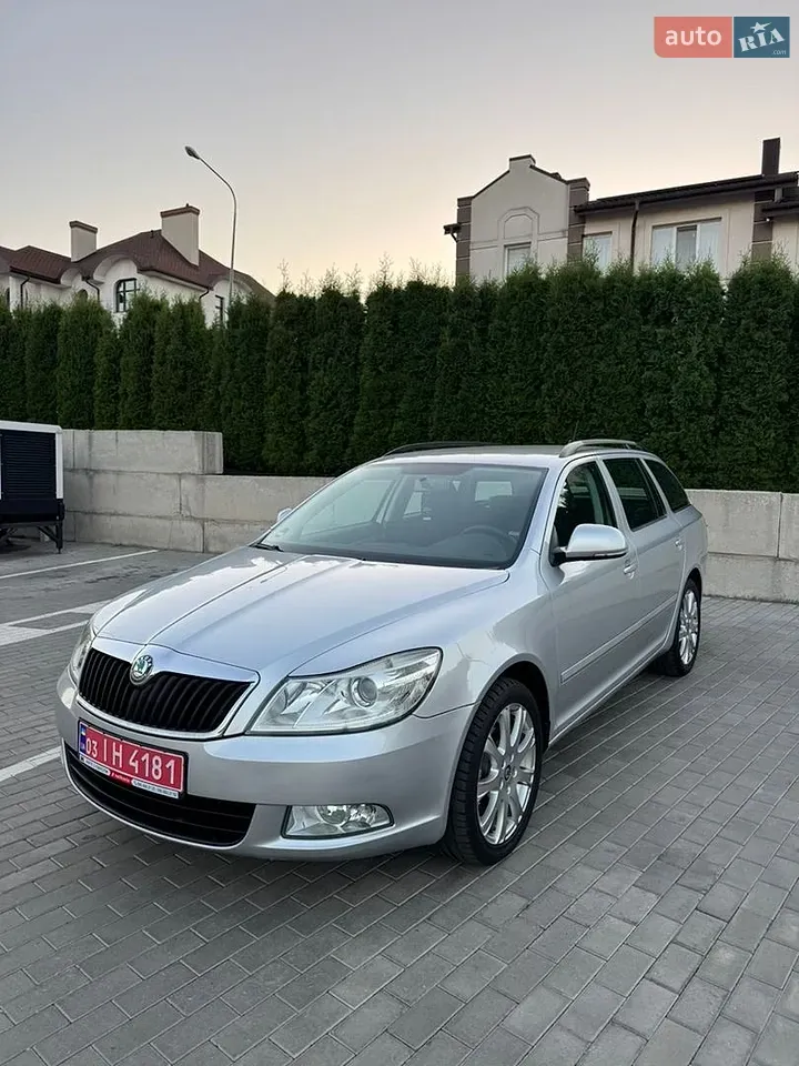 Skoda Octavia 2012 photo 4