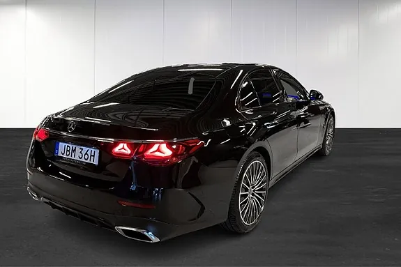 Mercedes-Benz E300 De 2026 photo 3