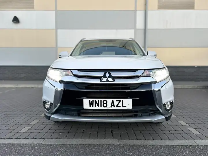 Mitsubishi Outlander 2018 photo 3