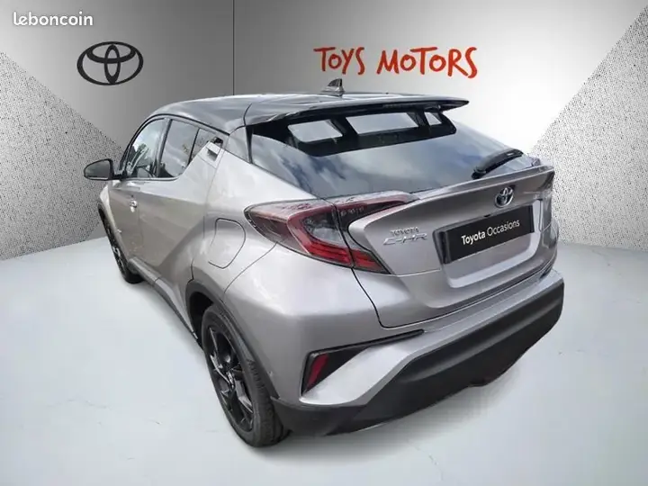 Toyota C-Hr 2019 photo 3