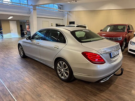 Mercedes-Benz C200 2015 photo 2