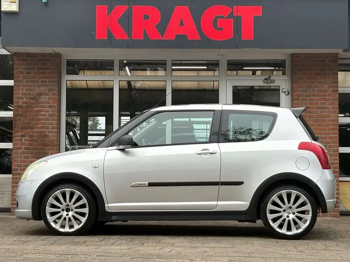 Suzuki Swift 2007 photo 5