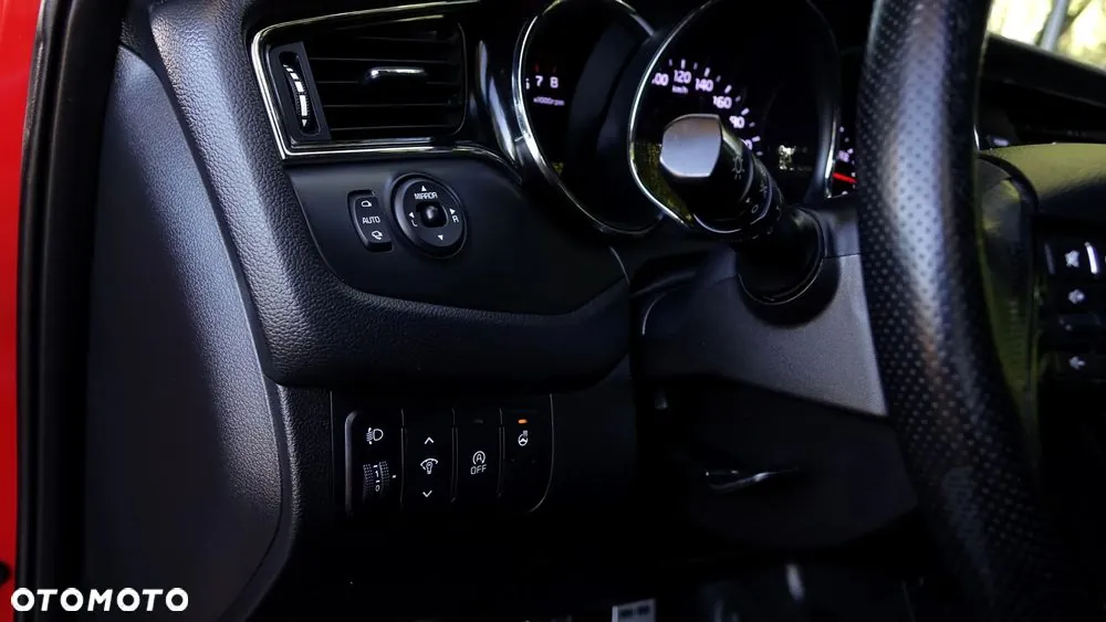 Kia Ceed 2015 photo 4