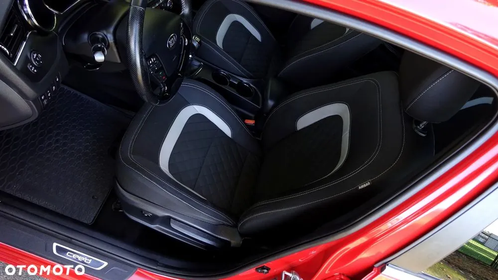 Kia Ceed 2015 photo 5