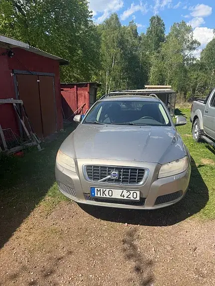 Volvo V70 2008 photo 2