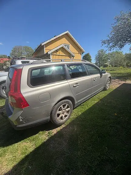Volvo V70 2008 photo 4