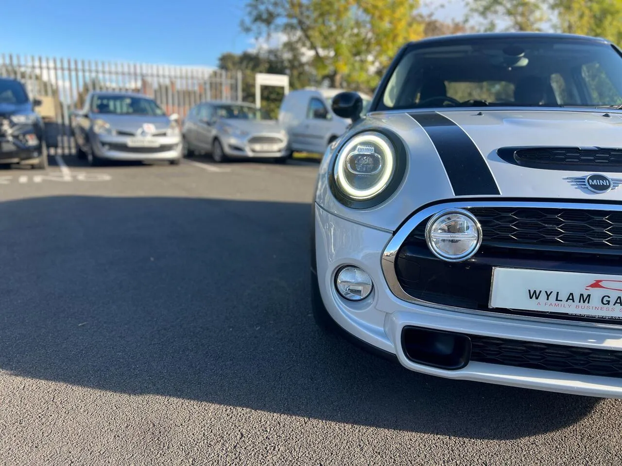 Mini Hatch 2018 photo 3