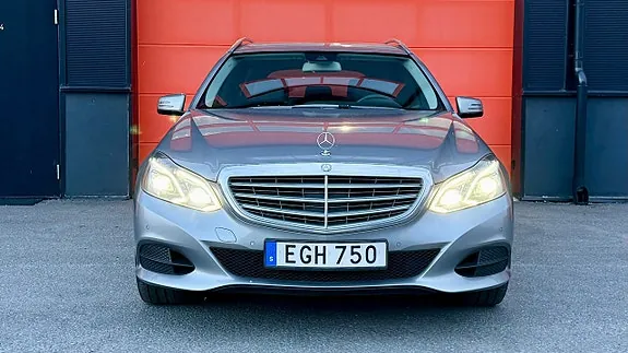 Mercedes-Benz E220