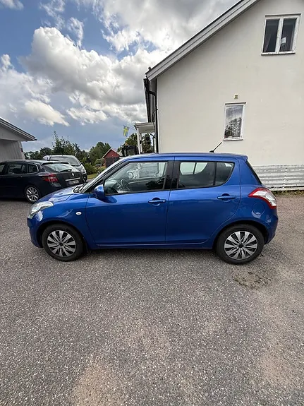 Suzuki Swift 2015 photo 2