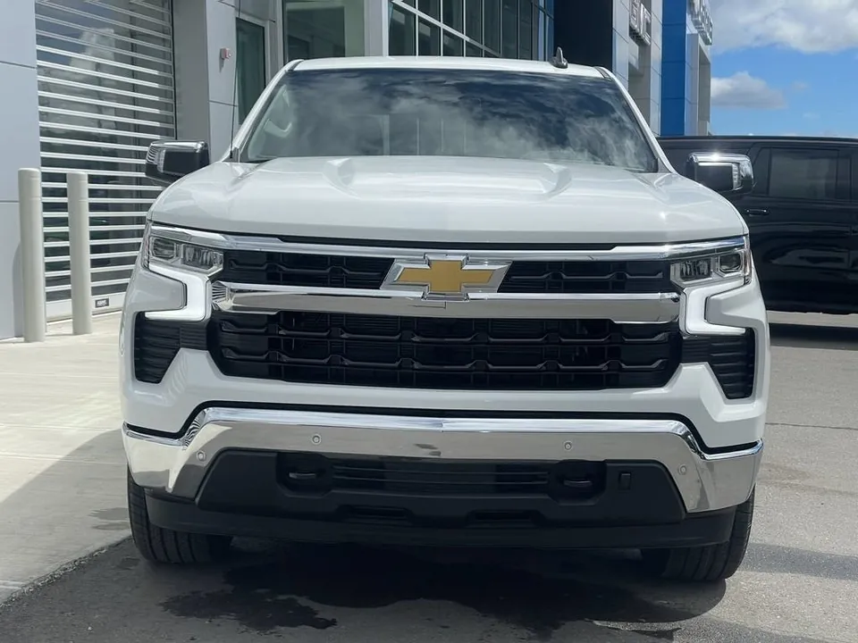 Chevrolet Silverado 1500 2026 photo 2