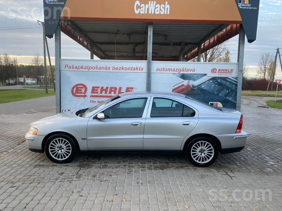 Volvo S60 2005 photo 2