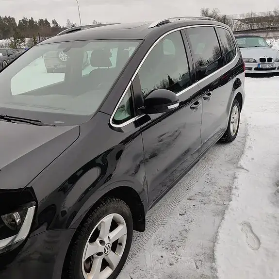 Volkswagen Sharan 2012 photo 3