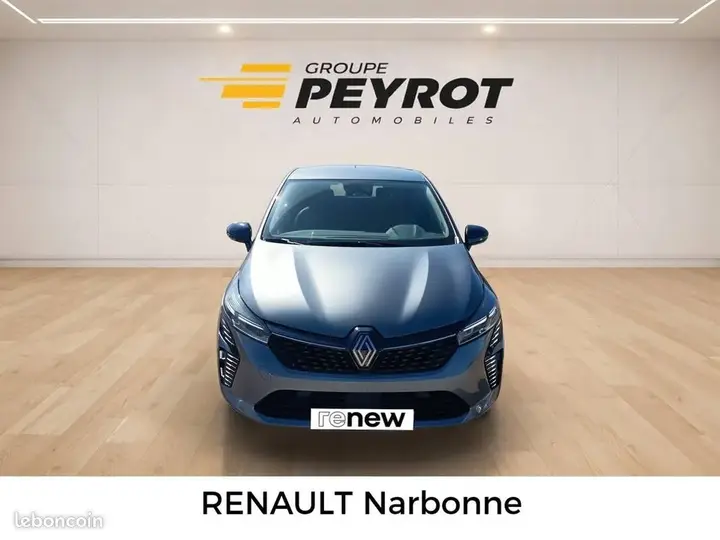 Renault Clio 2025 photo 2