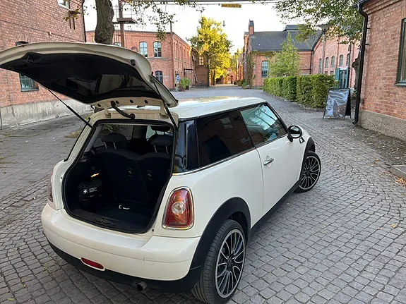 Mini One 2010 photo 5