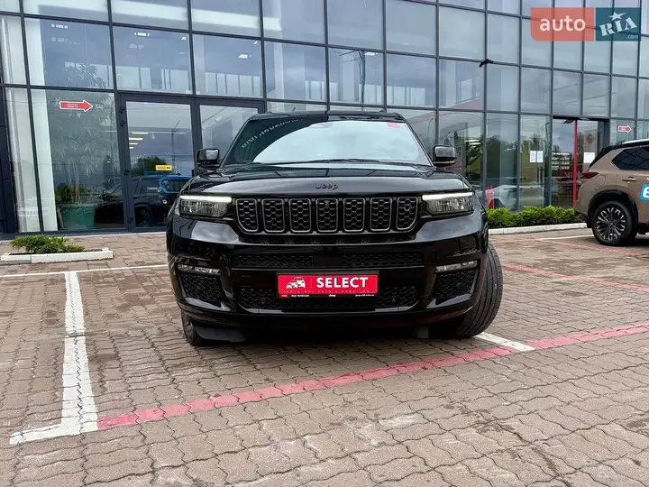 Jeep Grand Cherokee 2023 photo 3
