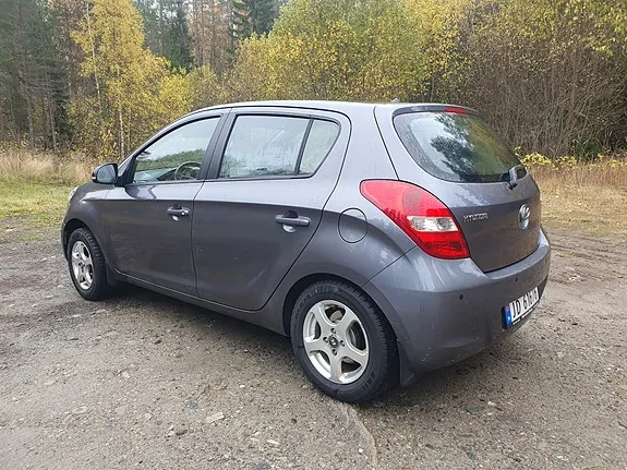 Hyundai I20 2012 photo 3