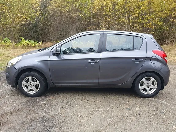 Hyundai I20 2012 photo 2