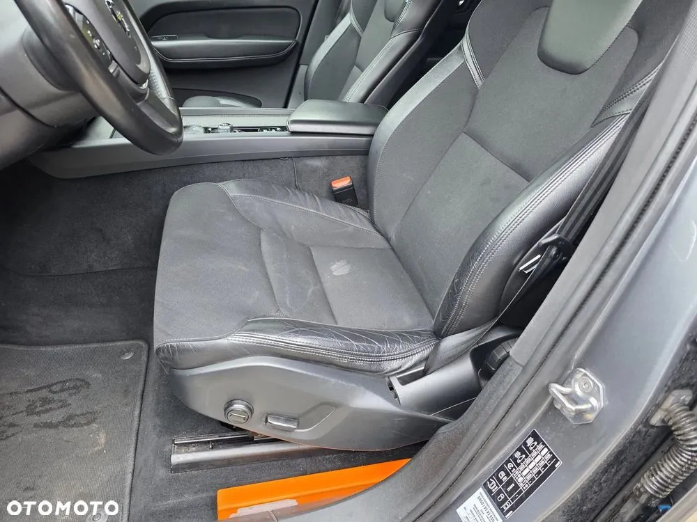 Volvo Xc 60 2019 photo 4