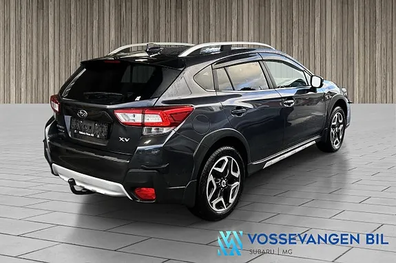 Subaru Xv 2018 photo 2