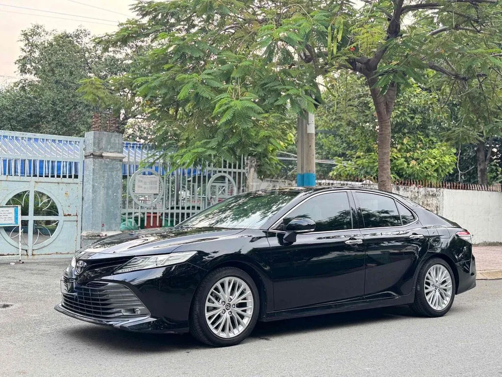 Toyota Camry 2021 photo 5